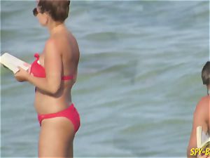 Mature nudist Amateurs Beach spycam milf CloseUp vulva
